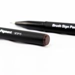 6-186507-caneta-brush-Sign-Pen-Pigment-SESP15-sepia-Pentel